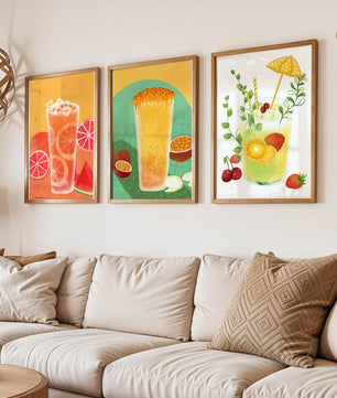 Set moderner tropischer Getränke-Kunstwerke im illustrativen Stil