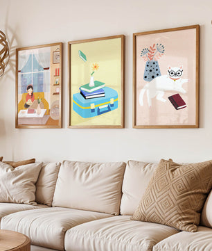 Triptyque moderne avec illustrations d’intérieurs et d’animaux