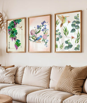 Ensemble de trois œuvres d'art avec des motifs naturels et des oiseaux