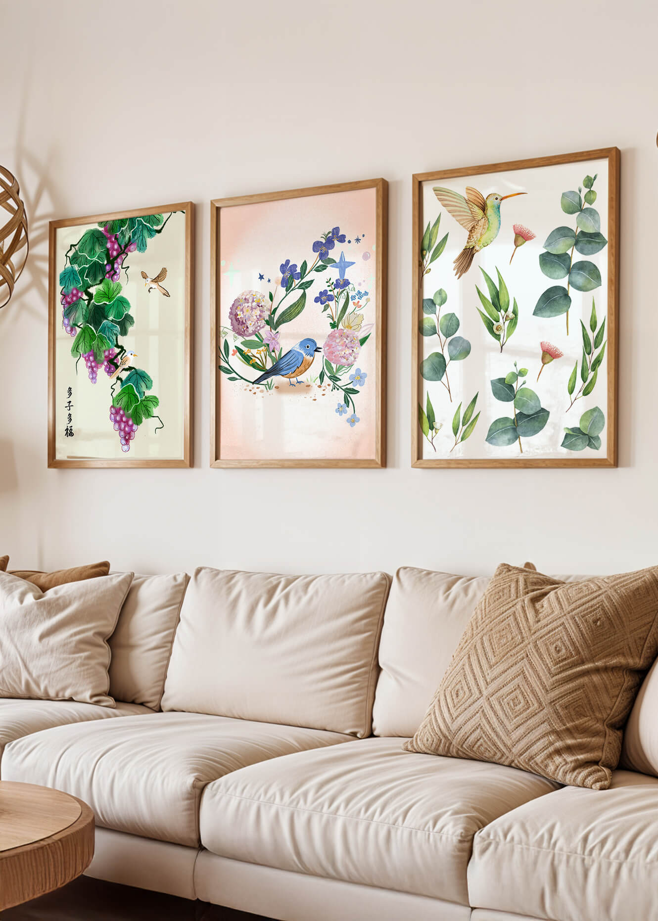 Ensemble de trois œuvres d'art avec des motifs naturels et des oiseaux