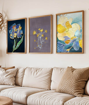 Art floral moderne avec des motifs de fleurs et des éléments dorés