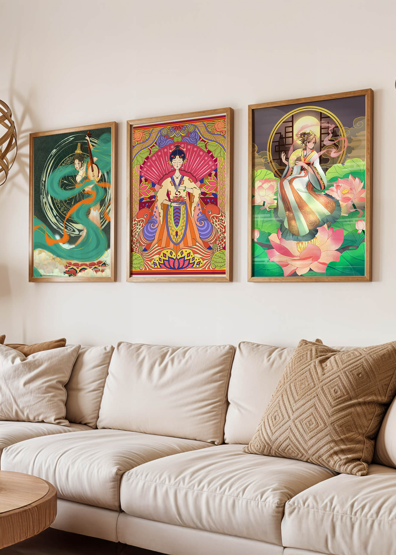 Conjunto de Tres Obras de Arte Oriental en Bloques de Madera