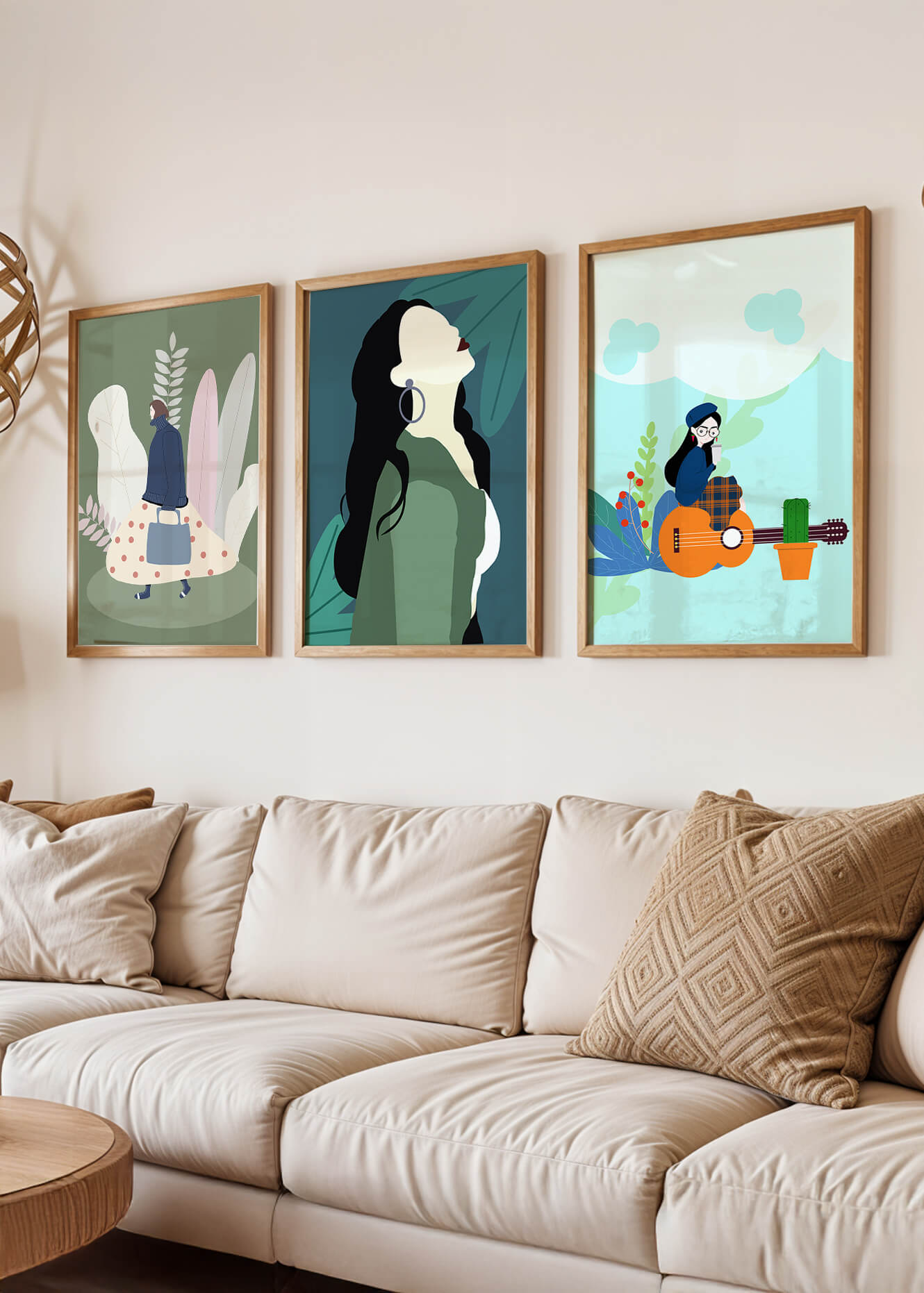 Triptyque d’Illustrations Modernes avec Figures Féminines