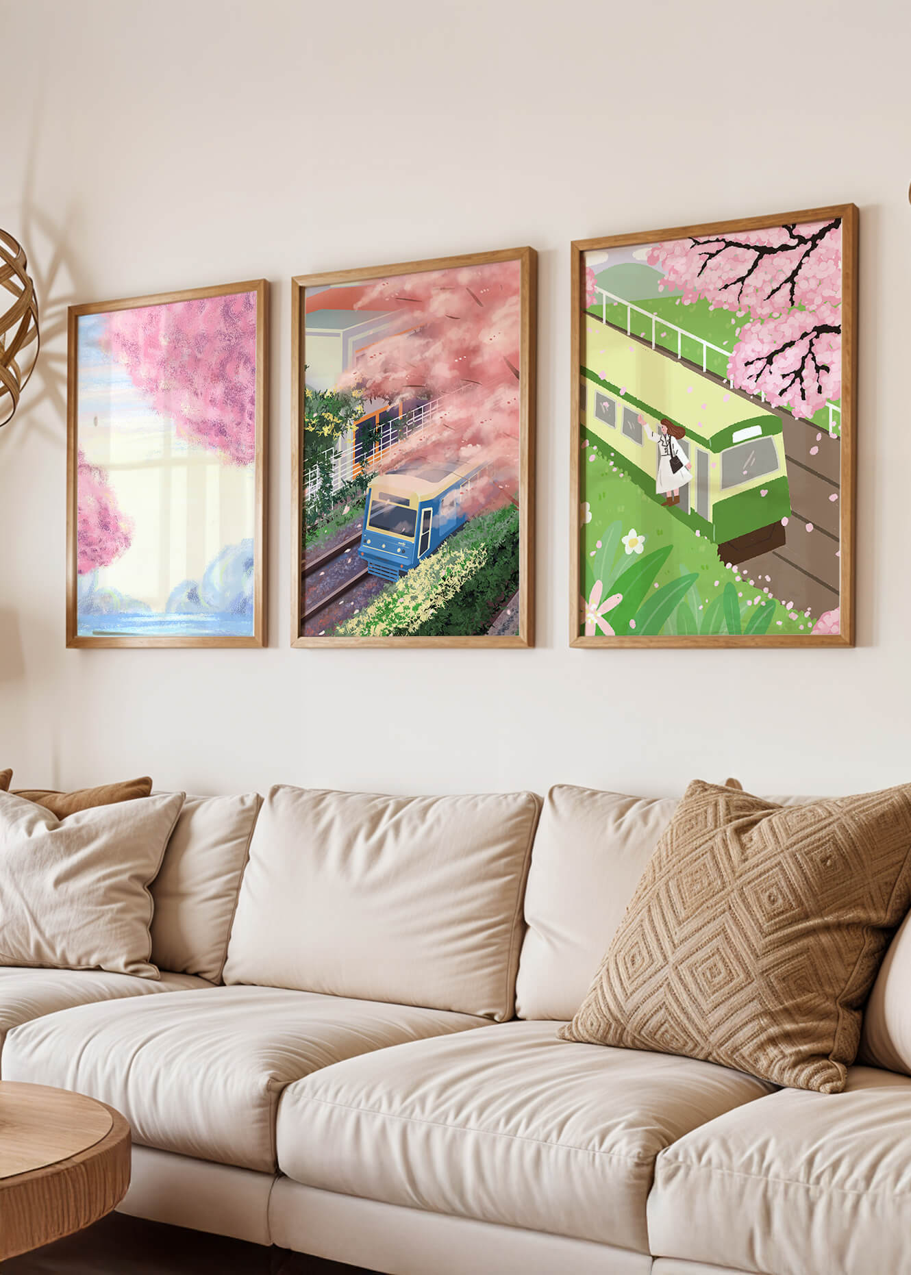 Ensemble de trois tableaux avec des paysages de cerisiers et des trains