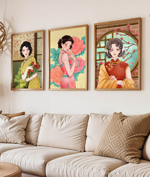Ensemble de trois illustrations de femmes au style asiatique classique