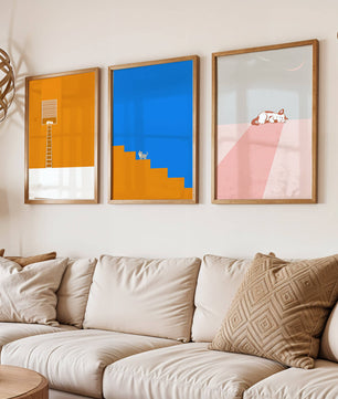 Ensemble de trois tableaux avec des figures géométriques et un chat