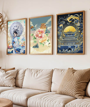 Triptyque d’Art Asiatique : Femme, Fleur et Pagode avec Éléments Dorés
