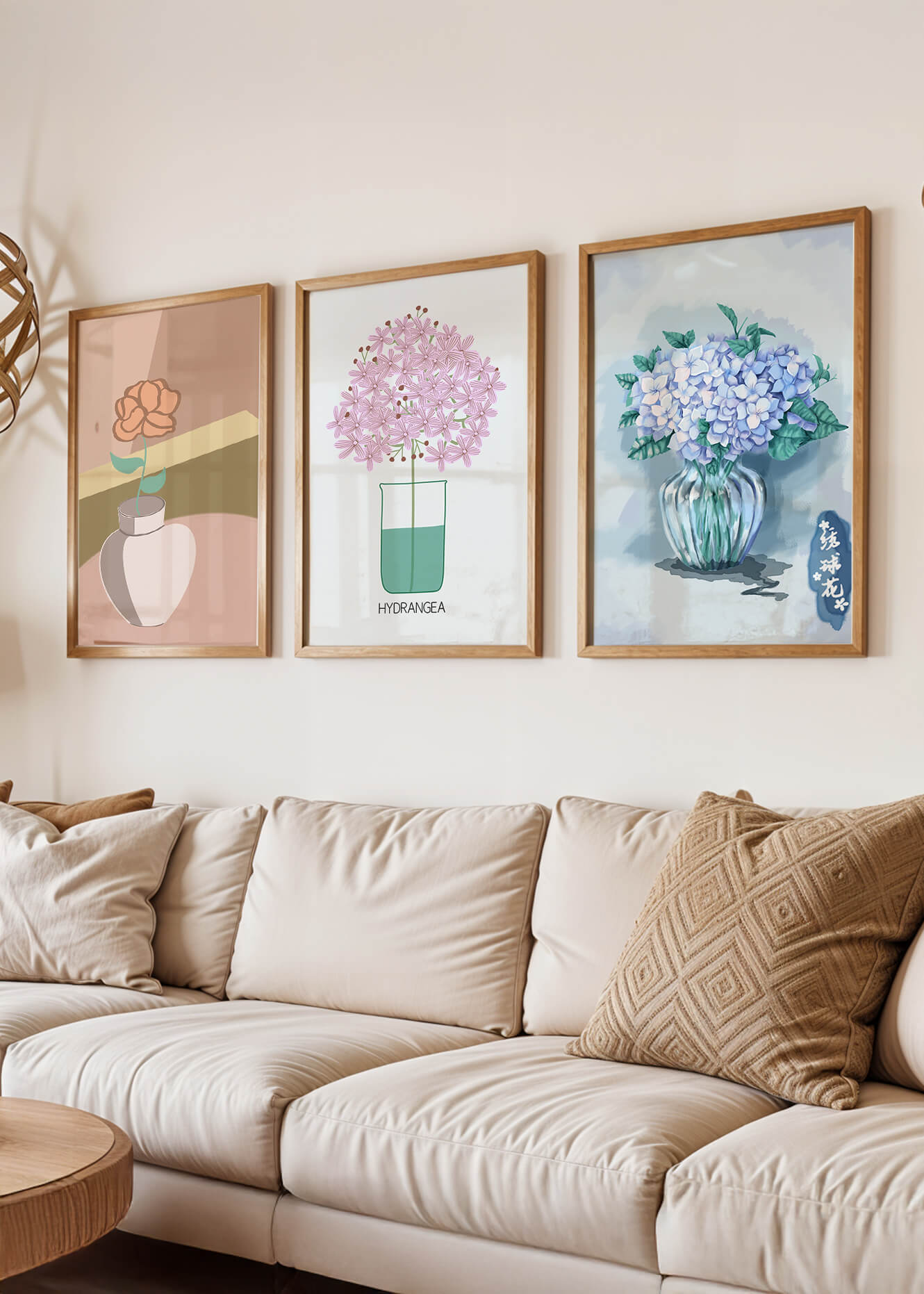 Conjunto De Impresiones Artísticas Con Flores En Marcos De Madera