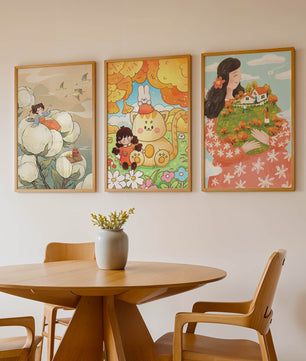 Art coloré pour enfants avec des dessins d'enfants et d'animaux dans des cadres en bois