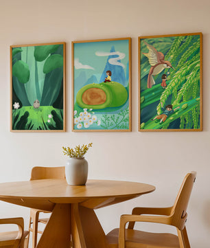 Mur Avec Trois Impressions Artistiques De Paysages Naturels Oniriques