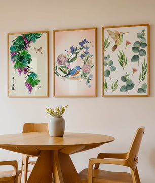 Ensemble de trois œuvres d'art avec des motifs naturels et des oiseaux