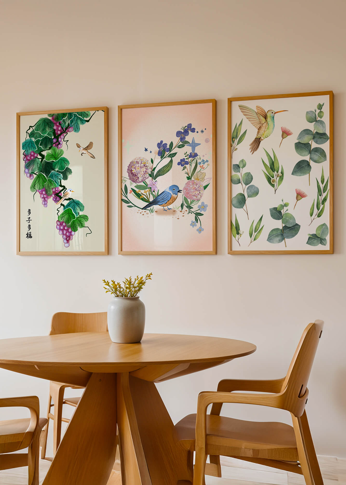 Ensemble de trois œuvres d'art avec des motifs naturels et des oiseaux