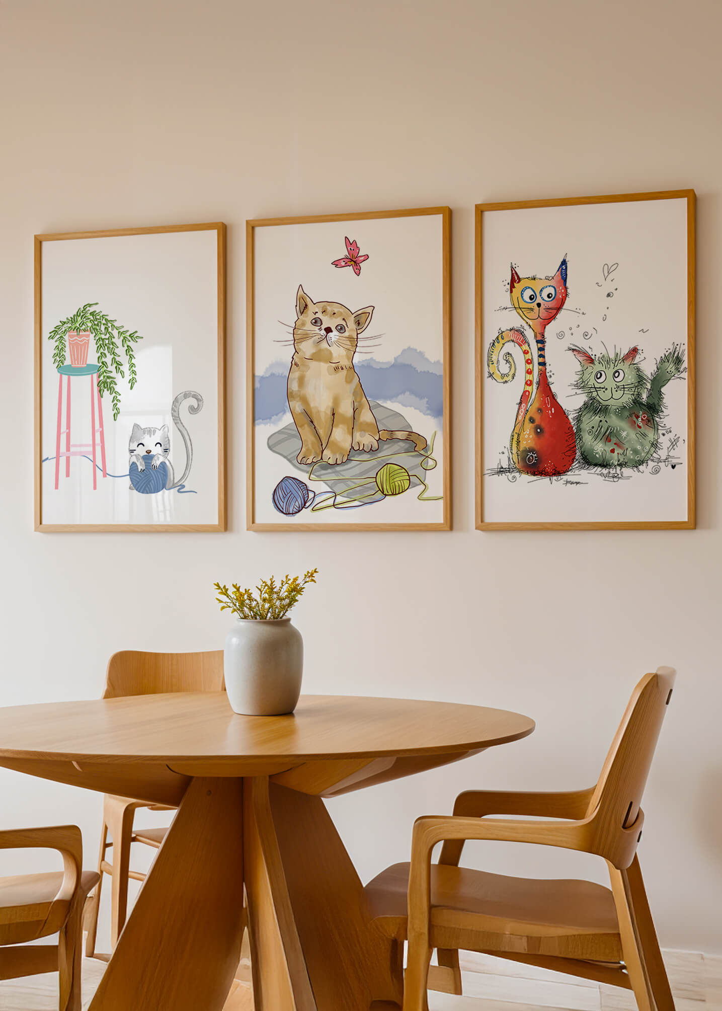 Art illustré de chats dans des cadres en bois