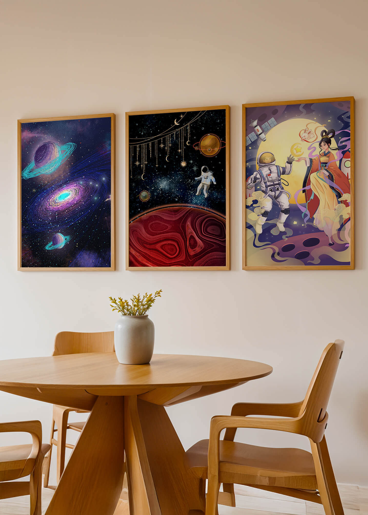 Tríptico De Arte Espacial Con Astronautas En Impresión De Alta Calidad