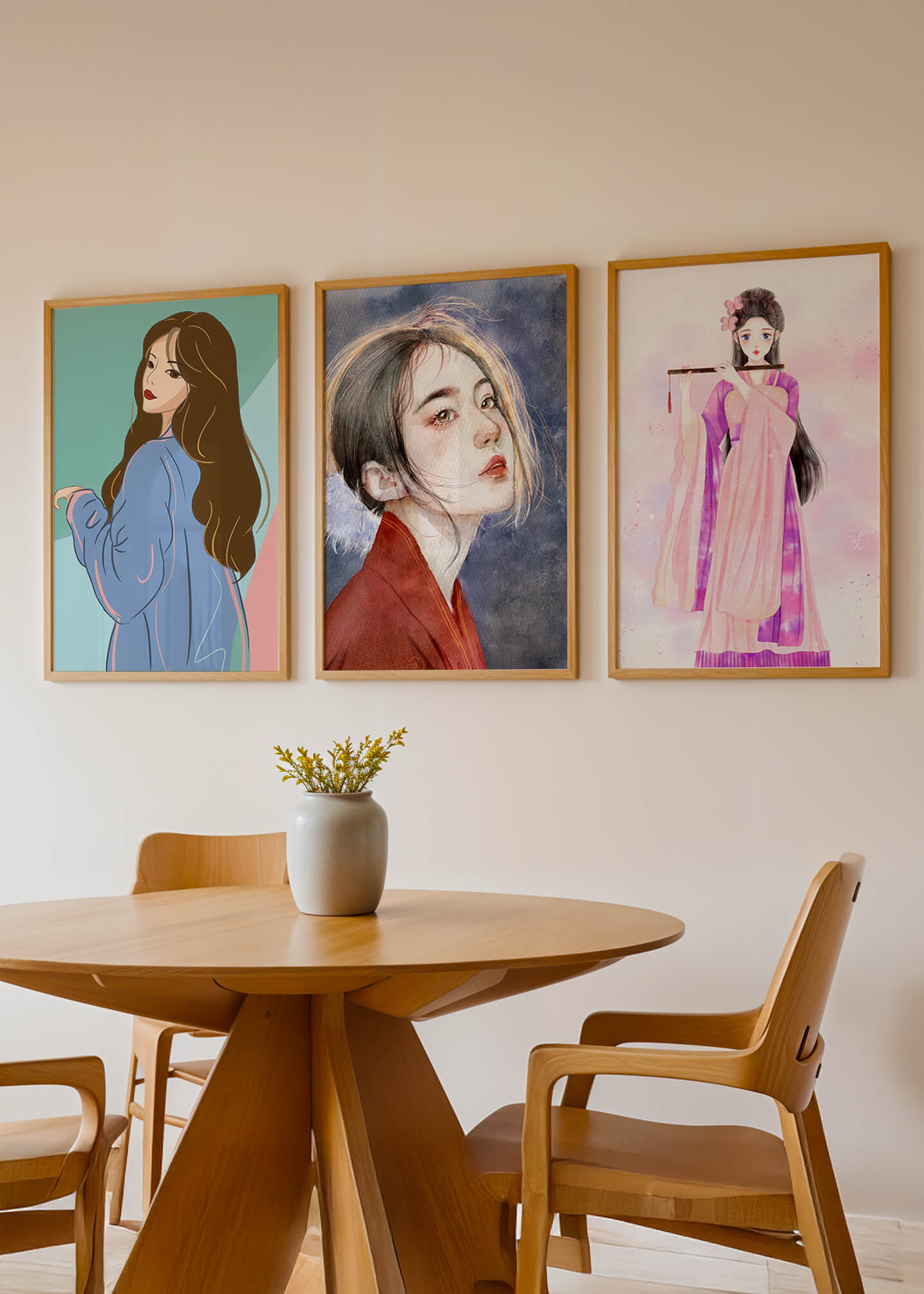 Tríptico de retratos femeninos en estilo moderno