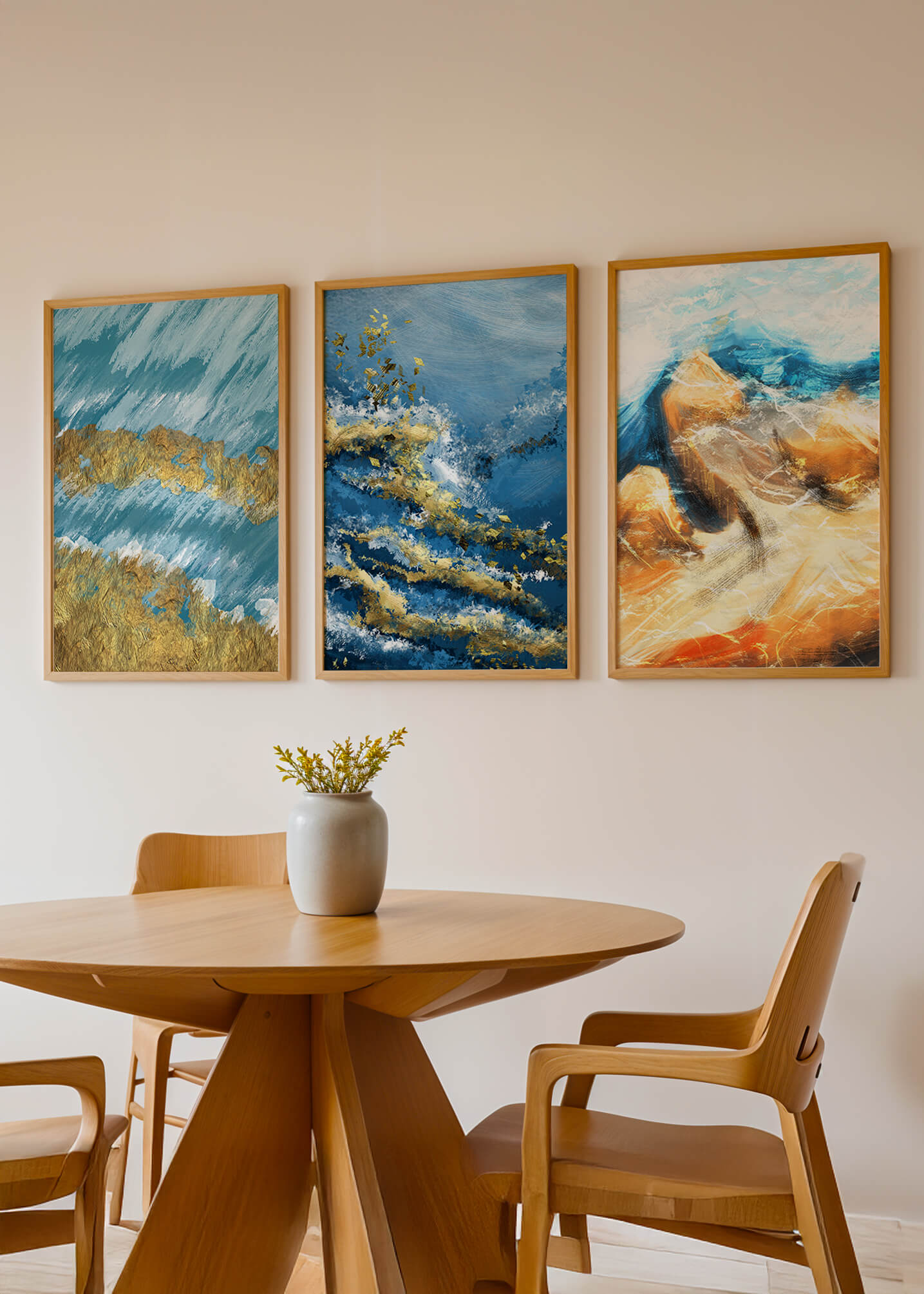 Ensemble de tableaux abstraits avec textures dorées au style moderne