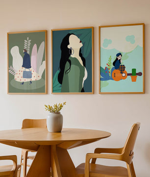 Triptyque d’Illustrations Modernes avec Figures Féminines
