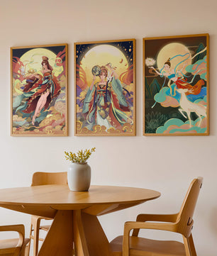 Ostasiatische Dekorative Kunst mit goldenen Elementen in einem Dreierset