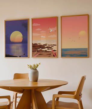 Ensemble de tableaux avec des paysages au coucher et au lever du soleil