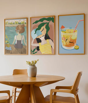 Conjunto De Tres Ilustraciones Modernas Con Temática De Playa En Marcos De Madera