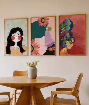 Ensemble de trois œuvres d’art modernes au style coloré