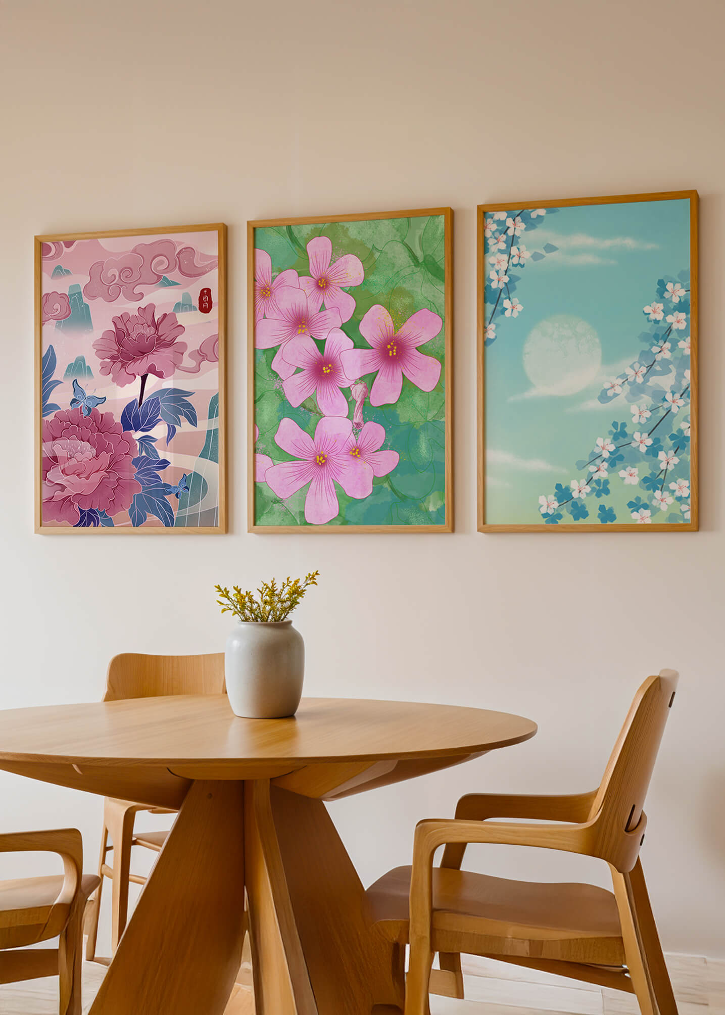 Buntes florales Triptychon mit Naturinspirationen