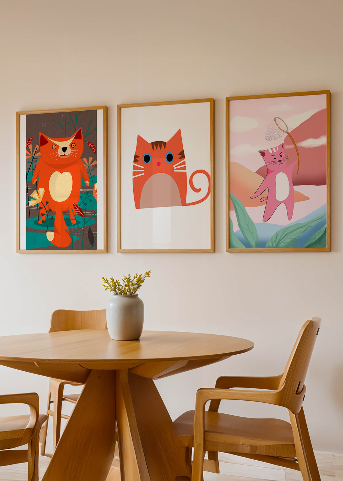 Tríptico De Ilustraciones De Gatos En Diseños Modernos