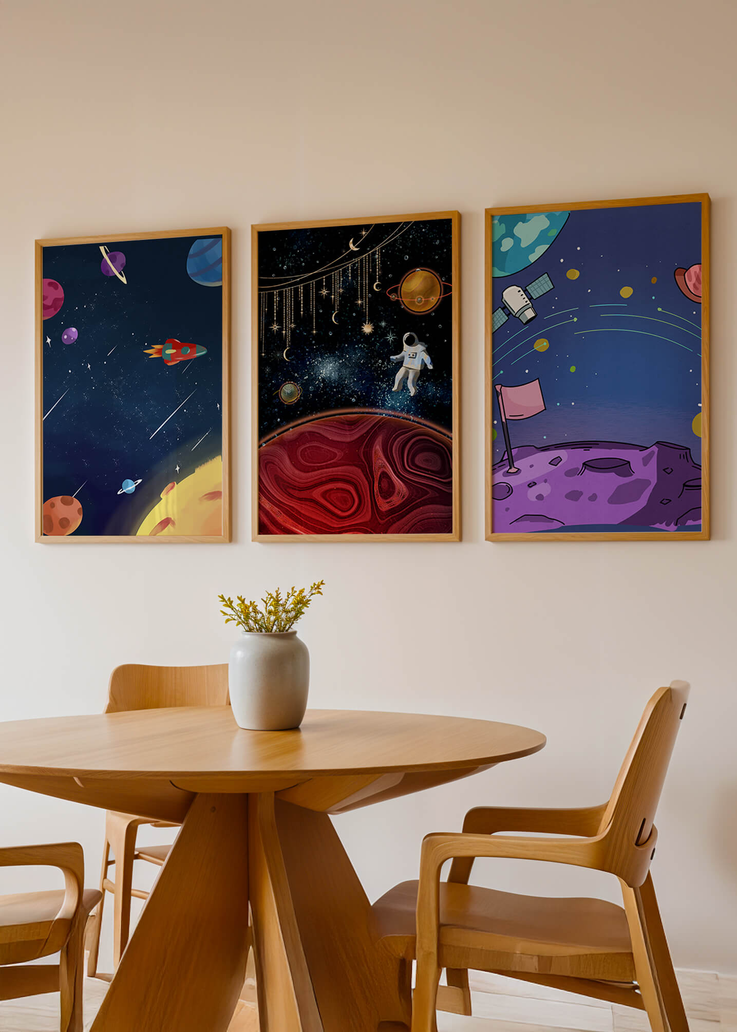 Ensemble d'Œuvres Modernes d'Espace avec Détails Dorés