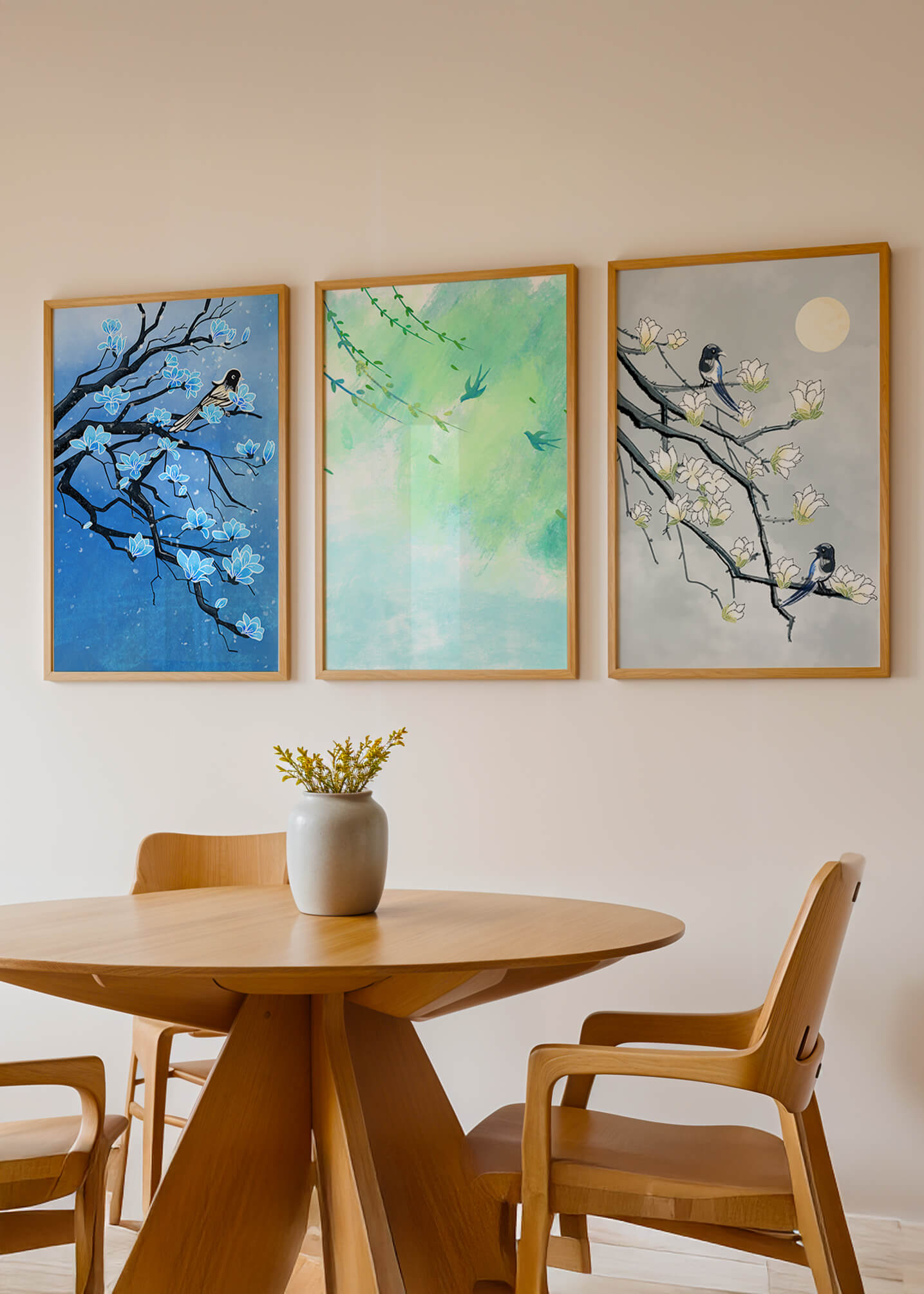 Tríptico Floral con Pájaros en Colores Suaves