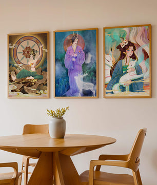 Art oriental avec figures mystiques en exposition sans cadre