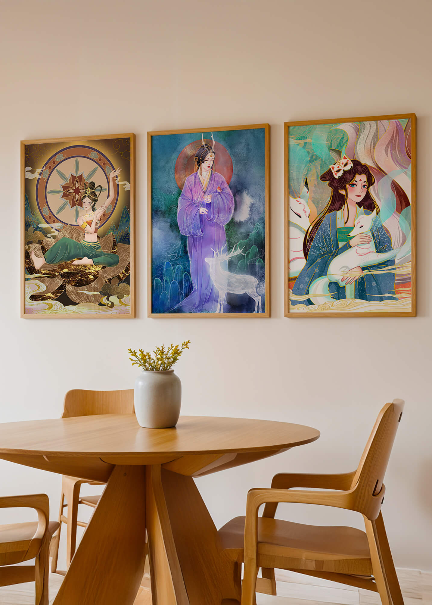Art oriental avec figures mystiques en exposition sans cadre
