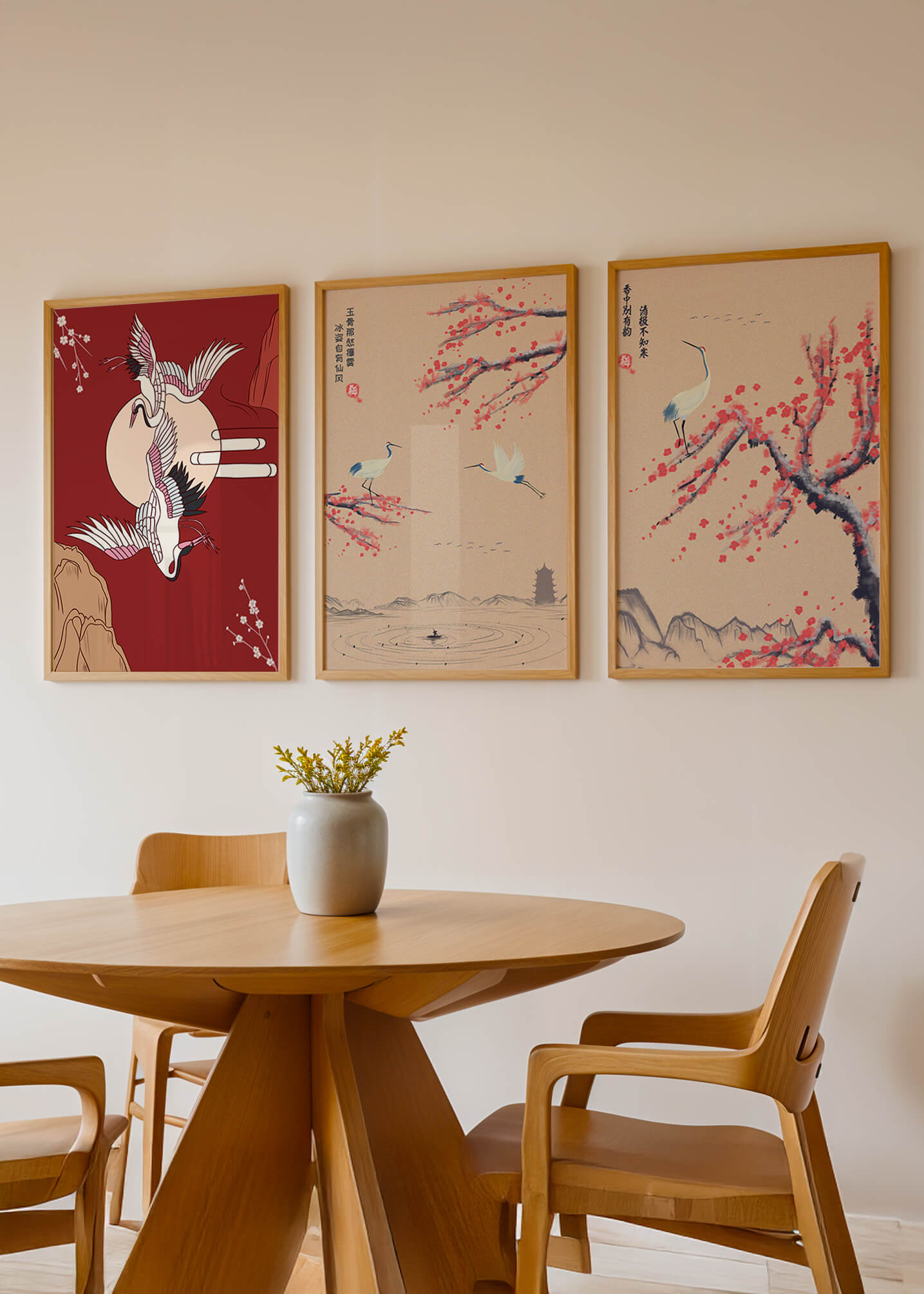 Ensemble de trois toiles avec grues et motifs naturels dans un style asiatique