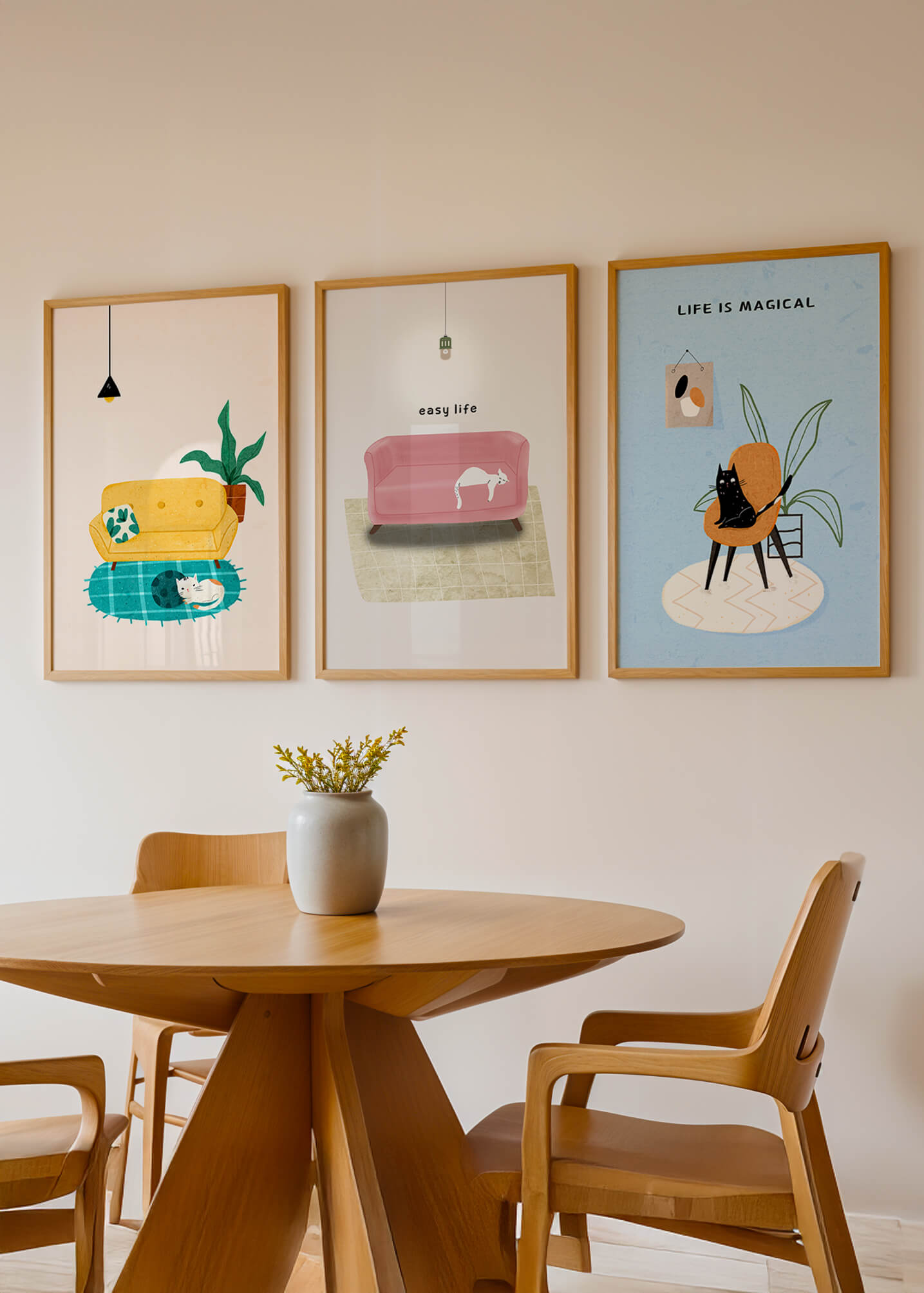 Imágenes minimalistas de gatos y muebles en marcos de madera