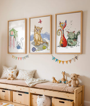 Art illustré de chats dans des cadres en bois