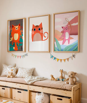 Triptyque d’illustrations de chats dans des designs modernes