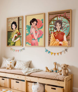 Ensemble de trois illustrations de femmes au style asiatique classique
