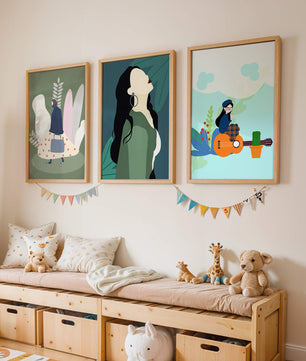Triptyque d’Illustrations Modernes avec Figures Féminines
