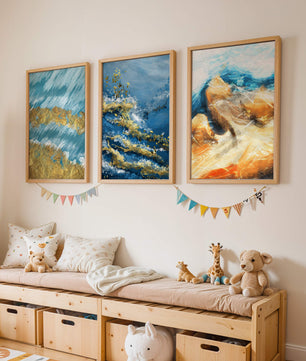 Ensemble de tableaux abstraits avec textures dorées au style moderne