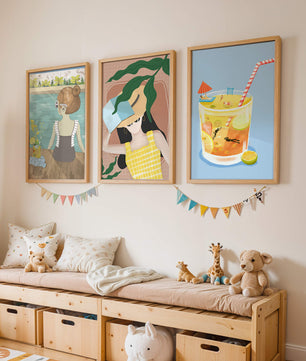 Conjunto De Tres Ilustraciones Modernas Con Temática De Playa En Marcos De Madera