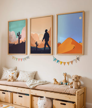 Ensemble d'impressions artistiques de paysages désertiques avec des silhouettes et des cactus
