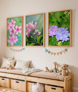 Ensemble de tableaux avec fleurs roses, papillon et hortensias