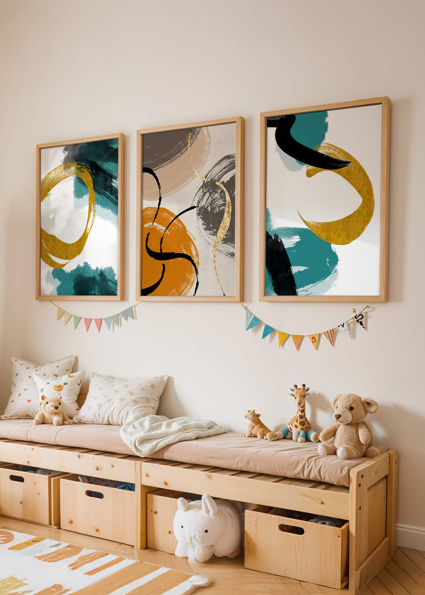 Arte Abstracto en Lienzos con Detalles Dorados