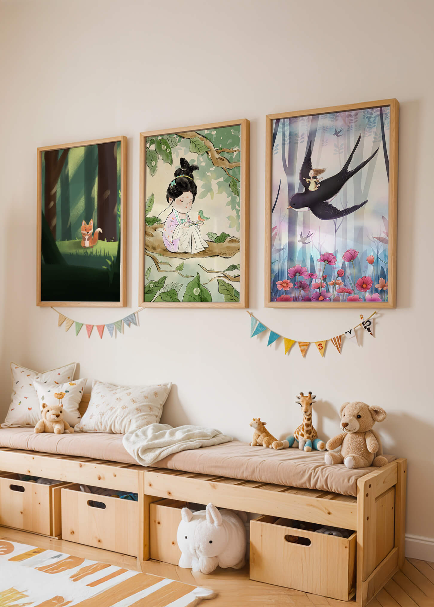 Set de impresiones artísticas infantiles en un espacio luminoso