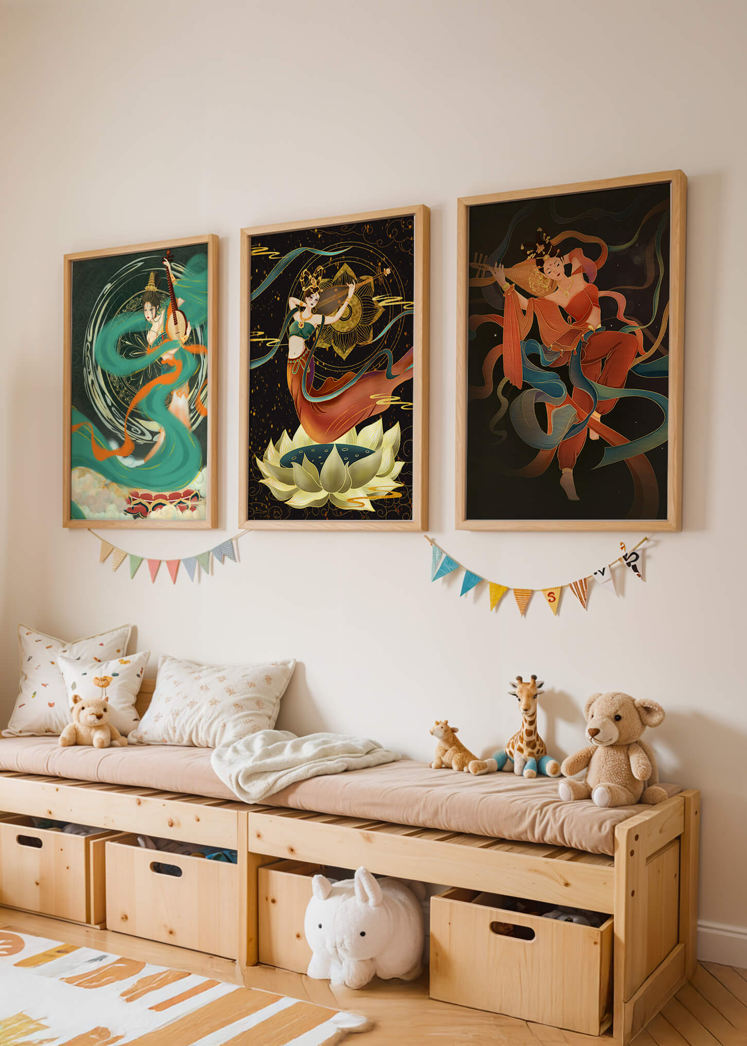 Ensemble d’affiches de style asiatique avec motifs floraux et dorés