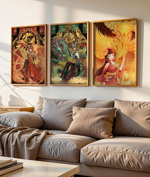 Triptyque d’art fantastique avec des figures mythiques dans des cadres dorés