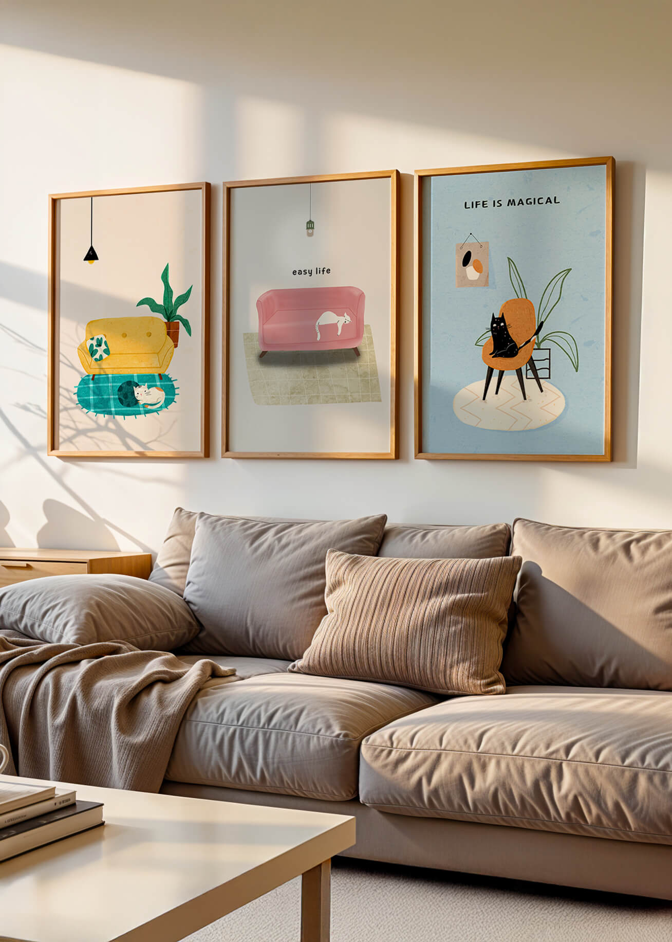 Imágenes minimalistas de gatos y muebles en marcos de madera