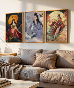Triptyque d'art asiatique de style anime exposé sur un mur