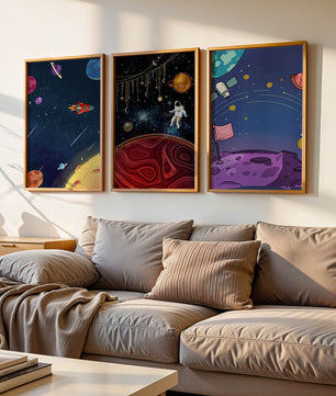 Ensemble d'Œuvres Modernes d'Espace avec Détails Dorés